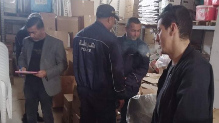 في مداهمة لمخزن عشوائي ببن عروس.. حجز مواد غذائية بقيمة 35 ألف دينار 